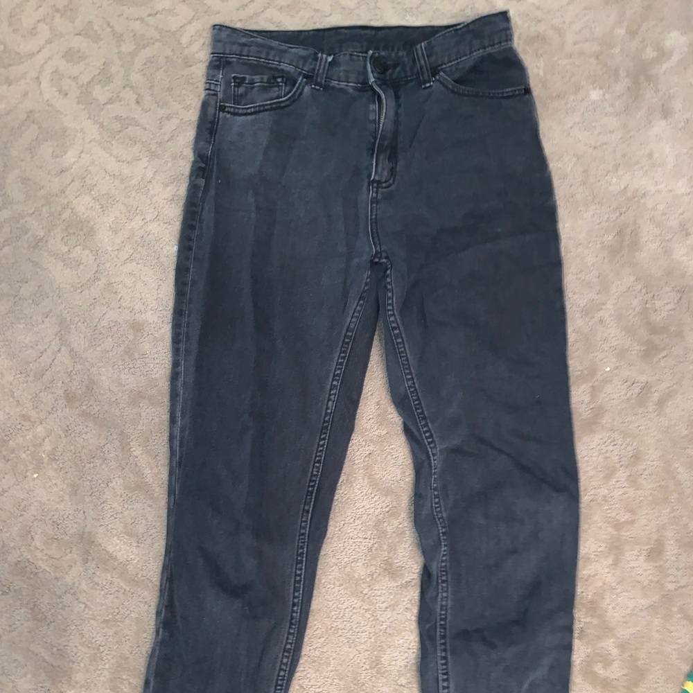 Black denim boyfriend jeans